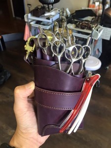 シザー収納イメージ（BLINK SCISSORS CASEのフルオーダー）