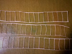 レザーブックマークの裁断工程